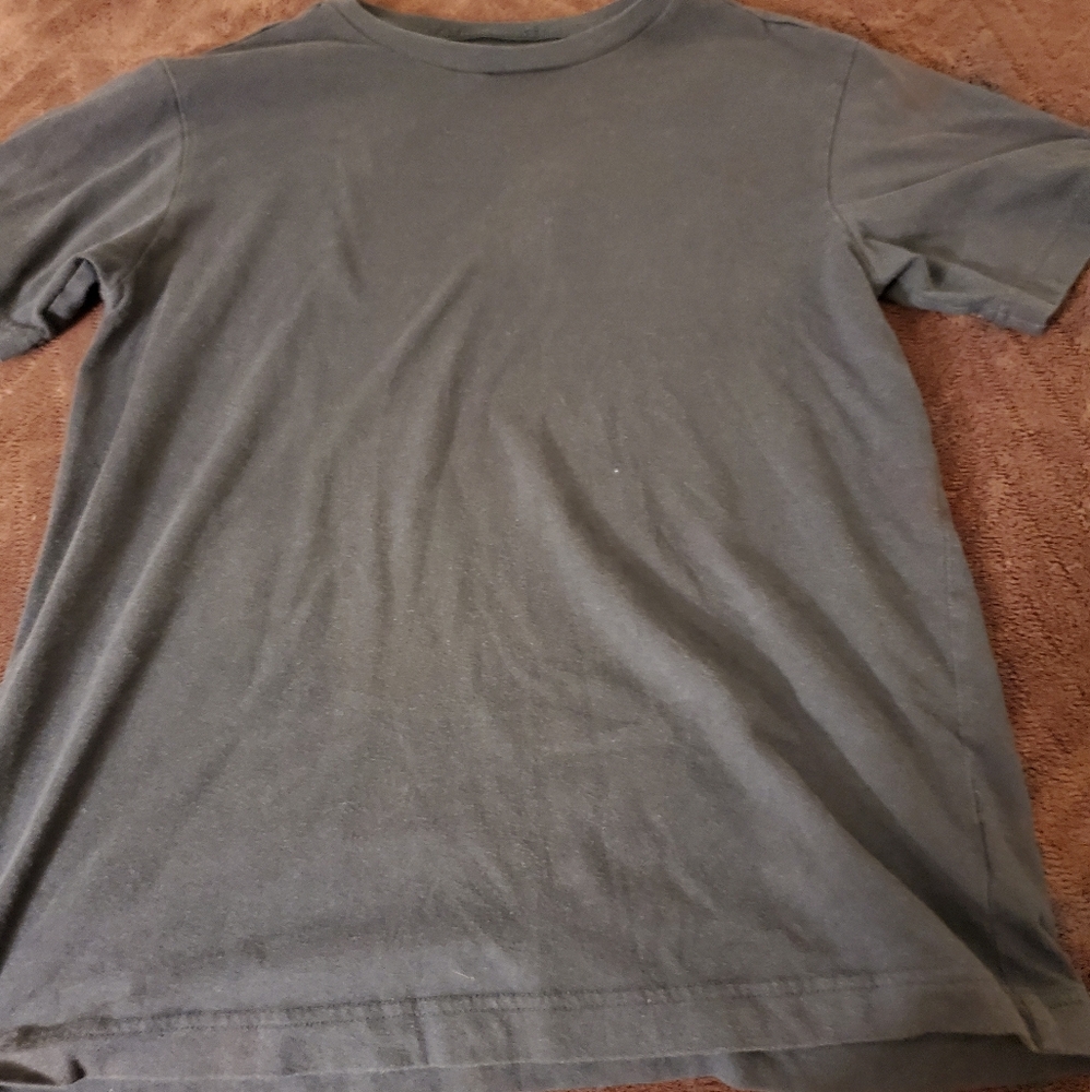 Black tshirt